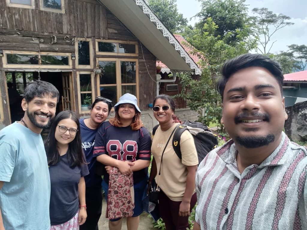 Bijanbari host